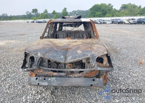 2003 Toyota Sequoia Limited V8 z USA, uszkodzony, nr VIN 5TDZT38A03S179655